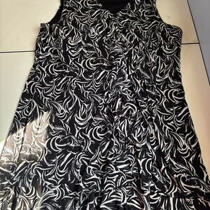 Taylor Black and White Floral Dress